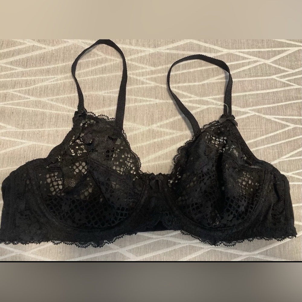 Adore Me lace Black bra new without tags 34C